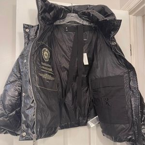 Shiny Banana Republic Puffer coat. Size medium.